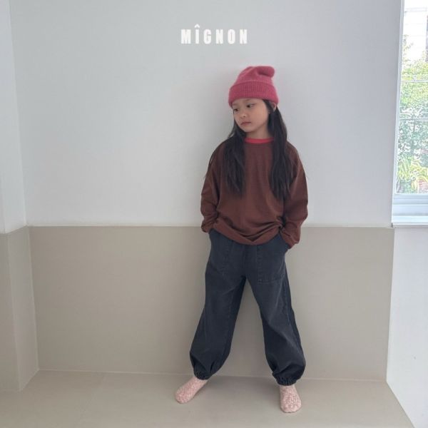 跳色滾邊細條紋長袖上衣 韓國童裝,男童秋裝,中性童裝,韓系童裝推薦,2025秋季童裝,韓國男童新款,中性風男童穿搭,秋季男童服飾推薦,小男友穿搭