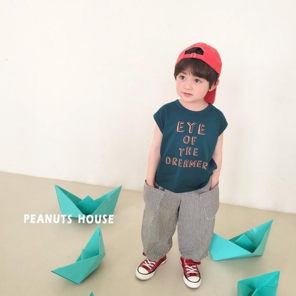 藝術字母蓋袖短袖上衣 韓國童裝,男童夏裝,中性童裝,童裝推薦,2026夏季童裝,男童穿搭,韓系童裝,中性穿搭,韓國代購