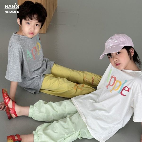 彩虹APPLE短袖上衣 韓國童裝,質感童裝,童裝推薦,韓系風格,男女童裝,韓風穿搭,韓國代購,韓國空運,親子款