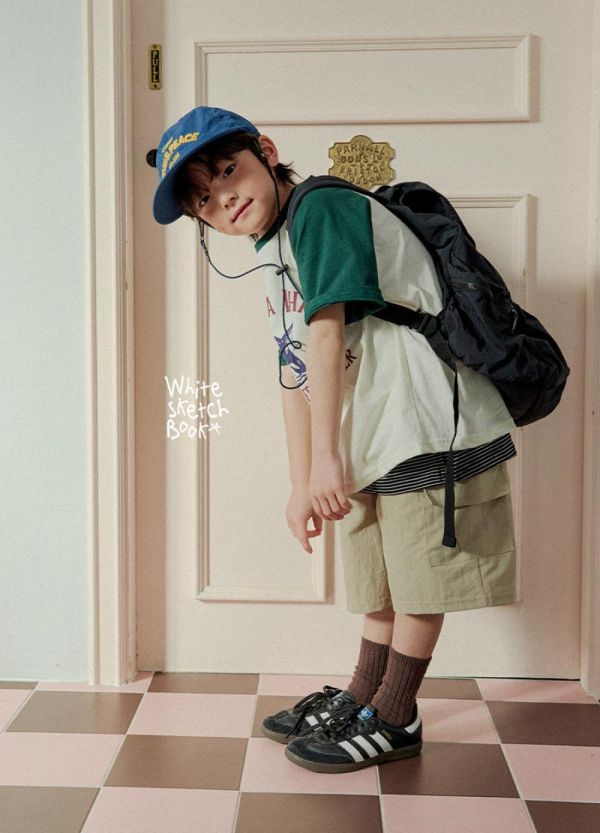 跳躍虎鯨雙色插肩短袖上衣 韓國童裝,男童夏裝,中性童裝,童裝推薦,2026夏季童裝,男童穿搭,韓系童裝,中性穿搭,韓國代購