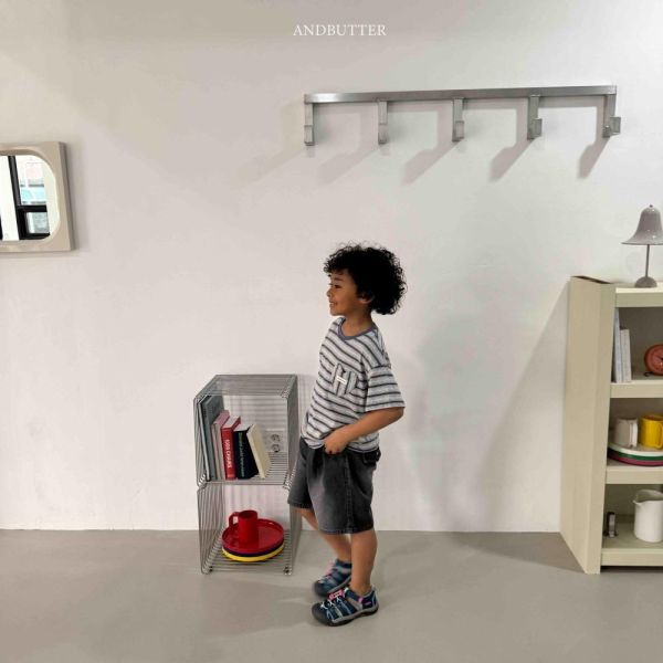 復古刷白牛仔五分短褲 韓國童裝,男童夏裝,中性童裝,童裝推薦,2026夏季童裝,男童穿搭,韓系童裝,中性穿搭,韓國代購