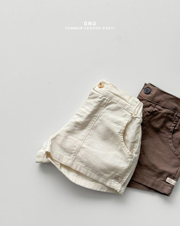 無印風休閒短褲 韓國童裝,男童夏裝,中性童裝,童裝推薦,2026夏季童裝,男童穿搭,韓系童裝,中性穿搭,韓國代購