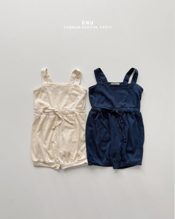 抽繩背心吊帶連身短褲 韓國童裝,男童夏裝,中性童裝,童裝推薦,2026夏季童裝,男童穿搭,韓系童裝,中性穿搭,韓國代購