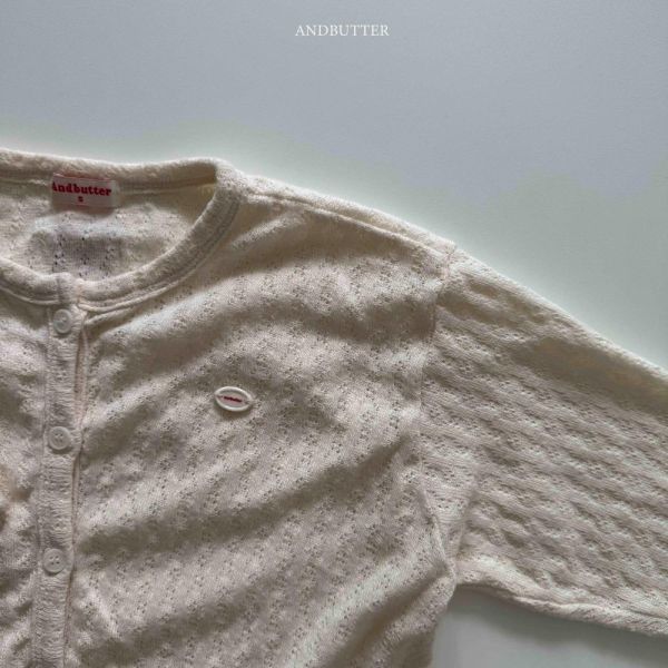 鏤空織紋針織開襟罩衫 韓國童裝,男童夏裝,中性童裝,童裝推薦,2026夏季童裝,男童穿搭,韓系童裝,中性穿搭,韓國代購