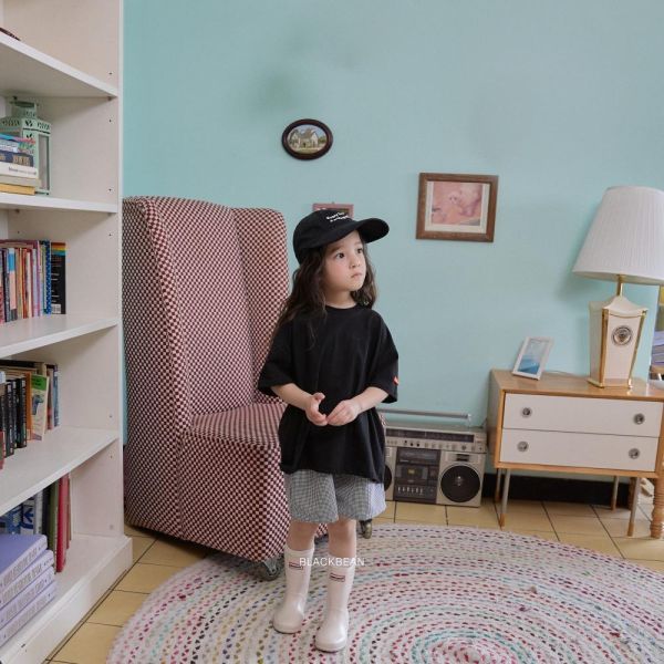 輕鬆格紋短袖套裝 韓國童裝,男童夏裝,中性童裝,童裝推薦,2026夏季童裝,男童穿搭,韓系童裝,中性穿搭,韓國代購