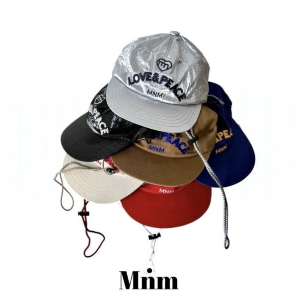 品牌經典刺繡調節繩平板帽 韓國童裝,男童夏裝,中性童裝,童裝推薦,2026夏季童裝,男童穿搭,韓系童裝,中性穿搭,韓國代購