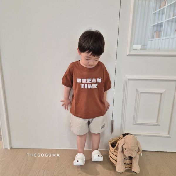 紋理感休閒短褲 韓國童裝,質感童裝,童裝推薦,韓系風格,男女童裝,韓風穿搭,韓國代購,韓國空運,親子穿搭