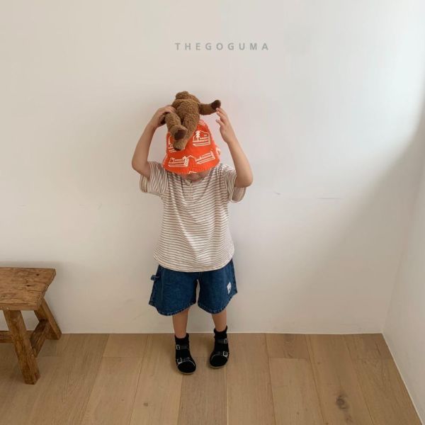 排扣雙色條紋短袖上衣 韓國童裝,男童夏裝,中性童裝,童裝推薦,2026夏季童裝,男童穿搭,韓系童裝,中性穿搭,韓國代購