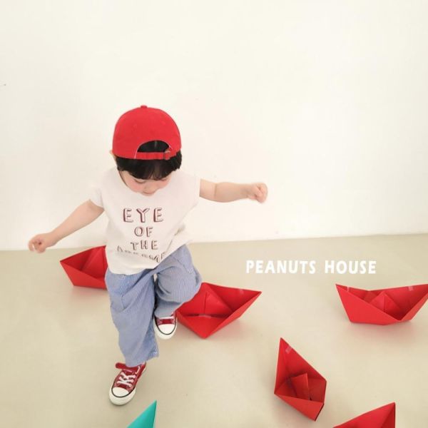 藝術字母蓋袖短袖上衣 韓國童裝,男童夏裝,中性童裝,童裝推薦,2026夏季童裝,男童穿搭,韓系童裝,中性穿搭,韓國代購