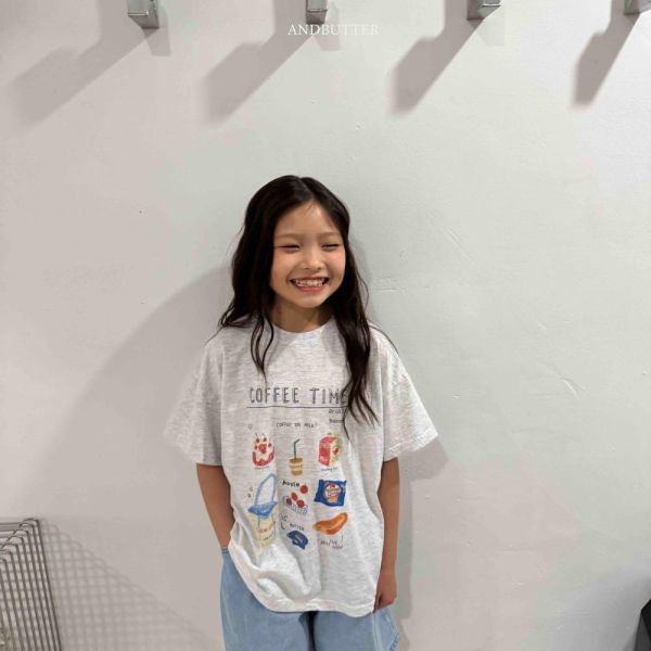 下午茶插圖短袖上衣 韓國童裝,男童夏裝,中性童裝,童裝推薦,2026夏季童裝,男童穿搭,韓系童裝,中性穿搭,韓國代購
