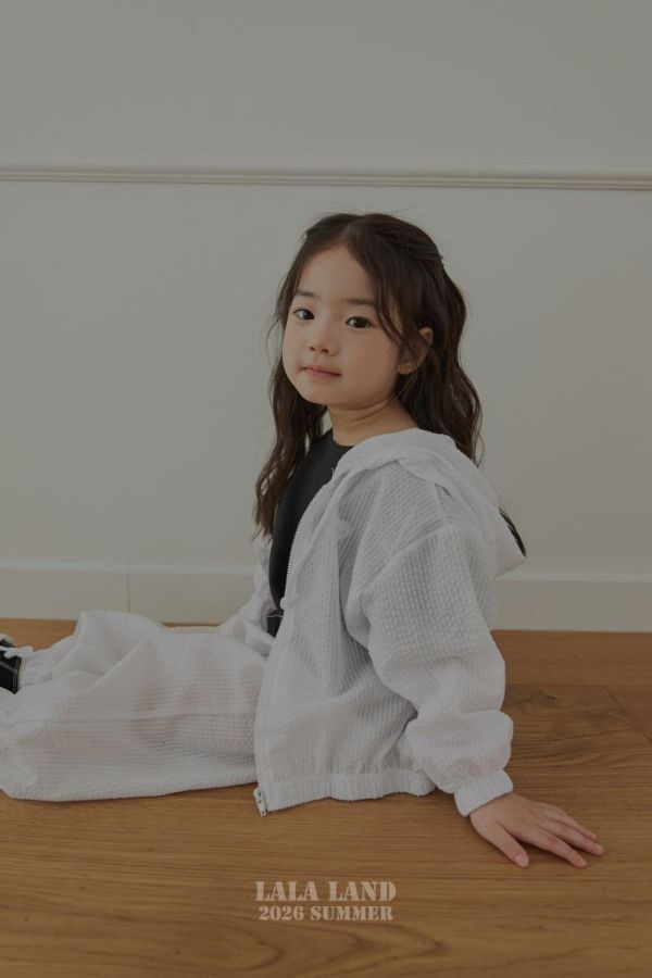 清爽泡泡紗縮口長褲 韓國童裝,男童夏裝,中性童裝,童裝推薦,2026夏季童裝,男童穿搭,韓系童裝,中性穿搭,韓國代購