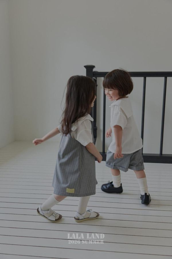 紳士直條反摺正裝短褲 韓國童裝,男童夏裝,中性童裝,童裝推薦,2026夏季童裝,男童穿搭,韓系童裝,中性穿搭,韓國代購