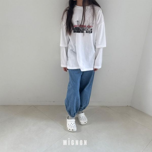 城市照片假兩件長袖上衣 韓國童裝,男童秋裝,中性童裝,韓系童裝推薦,2025秋季童裝,韓國男童新款,中性風男童穿搭,秋季男童服飾推薦,小男友穿搭