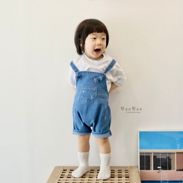小童限定扭結刷破牛仔吊帶短褲 韓國童裝,韓國代購,正韓童裝,男女童裝,質感童裝,童裝推薦,親子穿搭,韓系風格,韓系童裝,兒童吊帶褲