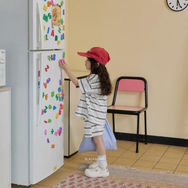 層次條紋休閒運動套裝 韓國童裝,男童夏裝,中性童裝,童裝推薦,2026夏季童裝,男童穿搭,韓系童裝,中性穿搭,韓國代購