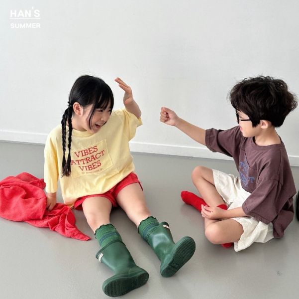 美式英標短袖上衣 韓國童裝,質感童裝,童裝推薦,韓系風格,男女童裝,韓風穿搭,韓國代購,韓國空運