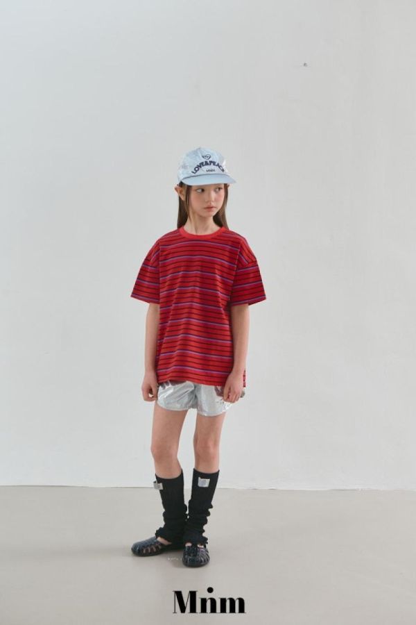 科技感金屬光澤短褲 韓國童裝,男童夏裝,中性童裝,童裝推薦,2026夏季童裝,男童穿搭,韓系童裝,中性穿搭,韓國代購