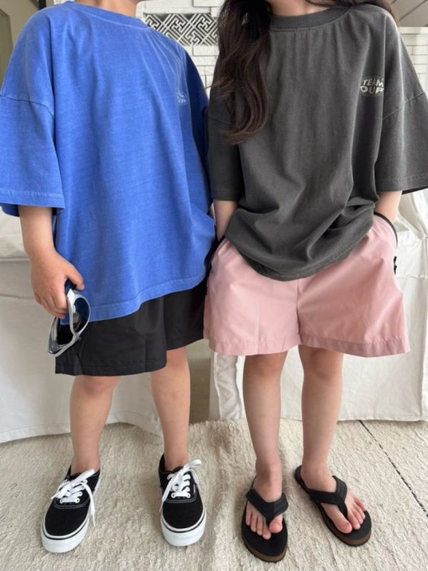 輕便拉鍊口袋運動短褲 韓國童裝,質感童裝,童裝推薦,韓系風格,男女童裝,韓風穿搭,韓國代購,韓國空運,親子穿搭