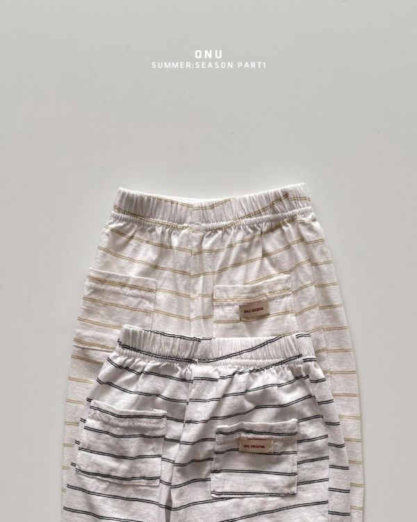 日常舒服條紋八分長褲 韓國童裝,男童夏裝,中性童裝,童裝推薦,2026夏季童裝,男童穿搭,韓系童裝,中性穿搭,韓國代購