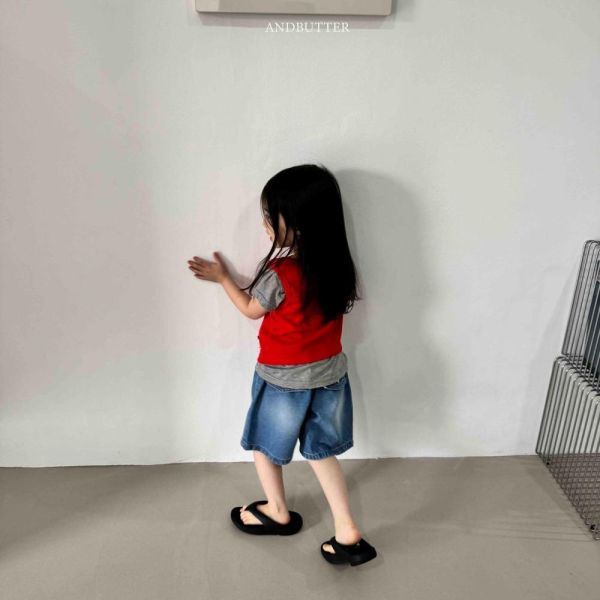 復古刷白牛仔五分短褲 韓國童裝,男童夏裝,中性童裝,童裝推薦,2026夏季童裝,男童穿搭,韓系童裝,中性穿搭,韓國代購