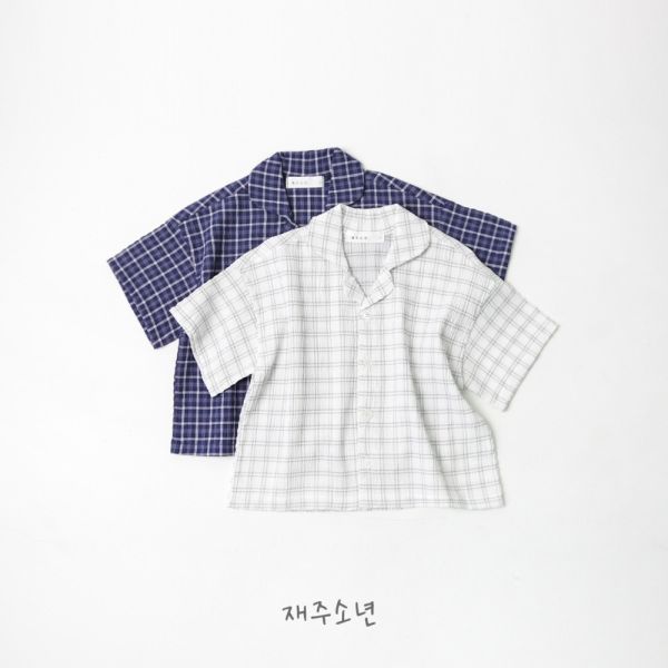 三宅風皺褶格紋翻領上衣 韓國童裝,質感童裝,童裝推薦,韓系風格,男女童裝,韓風穿搭,韓國代購,韓國空運