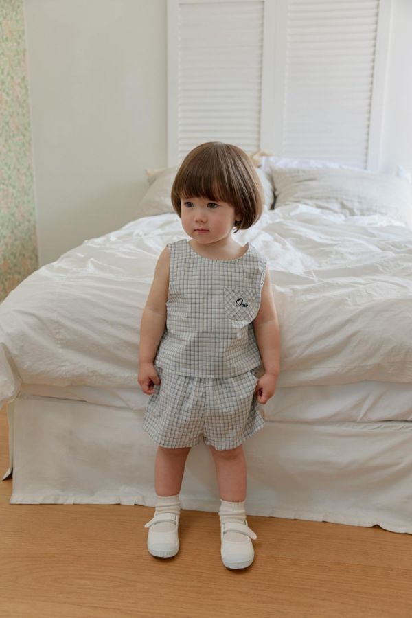 MINI格紋休閒短褲 韓國童裝,男童夏裝,中性童裝,童裝推薦,2026夏季童裝,男童穿搭,韓系童裝,中性穿搭,韓國代購