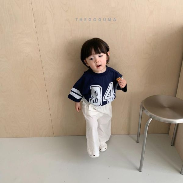 運動風94七分短袖上衣 韓國童裝,男童夏裝,中性童裝,童裝推薦,2026夏季童裝,男童穿搭,韓系童裝,中性穿搭,韓國代購