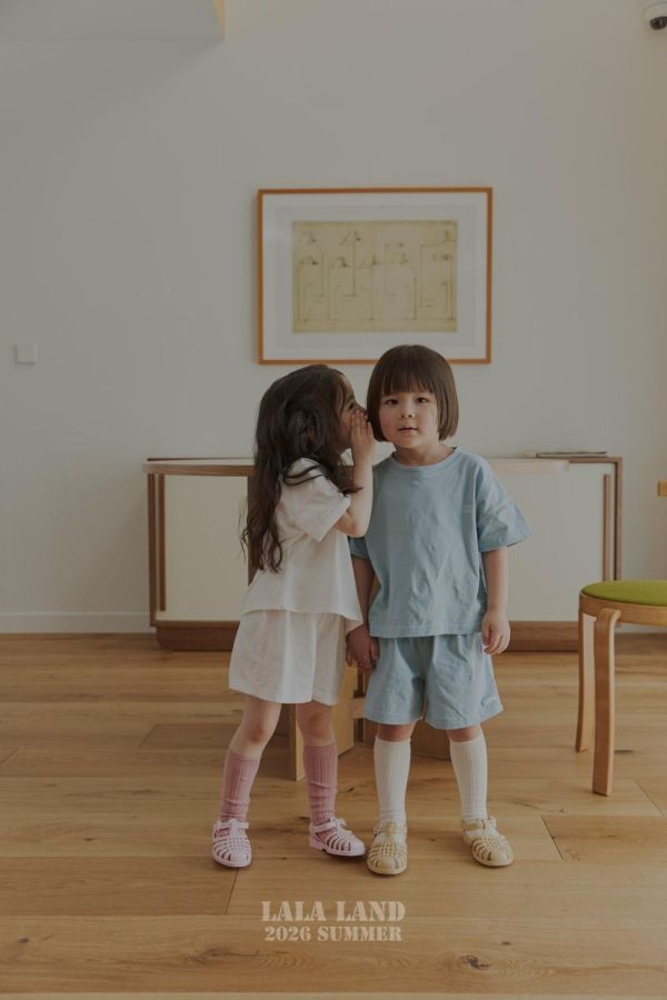 裝飾拷克休閒套裝 韓國童裝,男童夏裝,中性童裝,童裝推薦,2026夏季童裝,男童穿搭,韓系童裝,中性穿搭,韓國代購