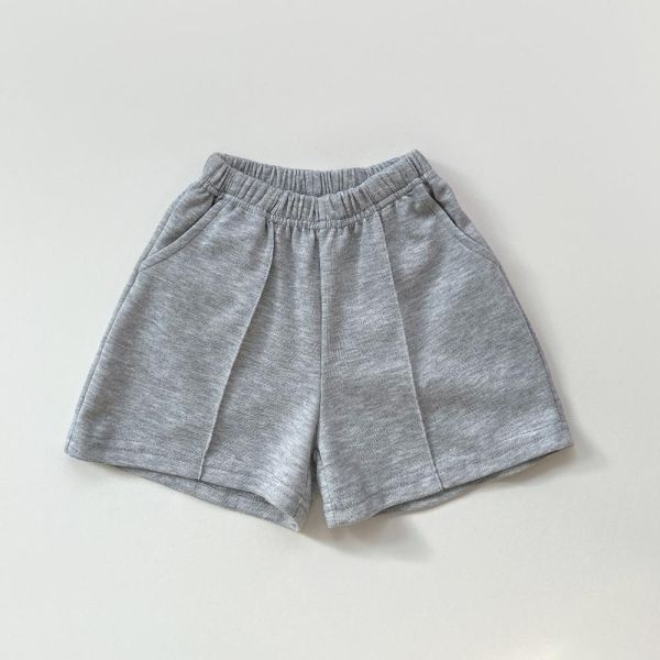 多色中線運動短褲 韓國童裝,男童夏裝,中性童裝,童裝推薦,2026夏季童裝,男童穿搭,韓系童裝,中性穿搭,韓國代購