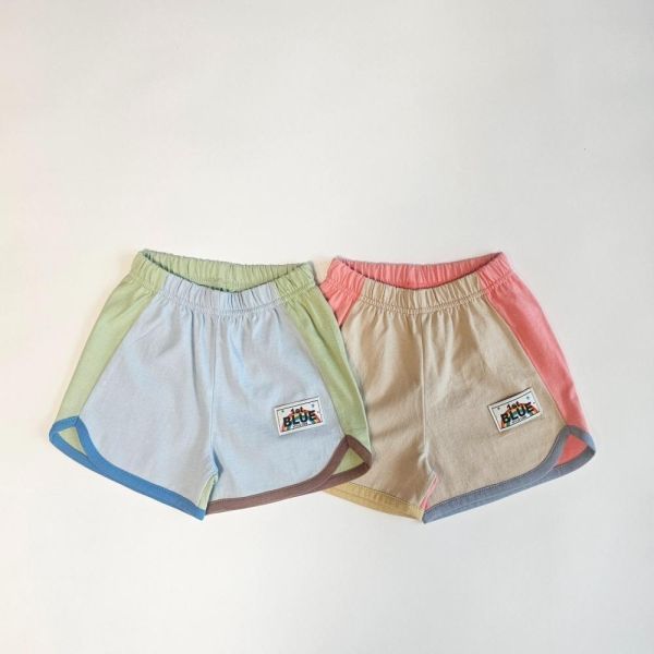 繽紛拼接圓弧短褲 韓國童裝,男童夏裝,中性童裝,童裝推薦,2026夏季童裝,男童穿搭,韓系童裝,中性穿搭,韓國代購
