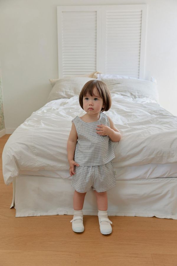 MINI格紋口袋背心 韓國童裝,男童夏裝,中性童裝,童裝推薦,2026夏季童裝,男童穿搭,韓系童裝,中性穿搭,韓國代購