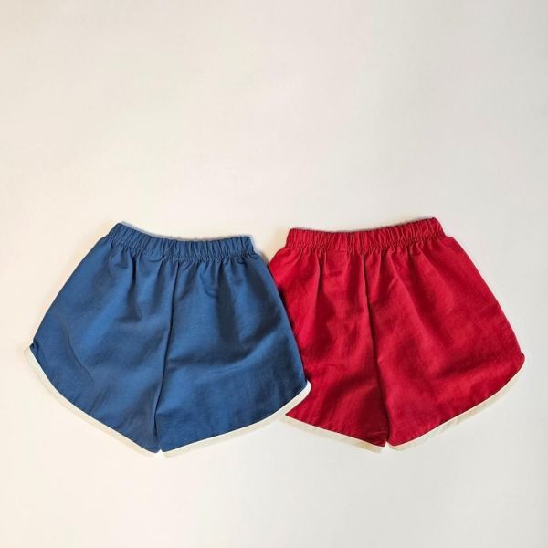 色塊拼接休閒短褲 韓國童裝,男童夏裝,中性童裝,童裝推薦,2026夏季童裝,男童穿搭,韓系童裝,中性穿搭,韓國代購