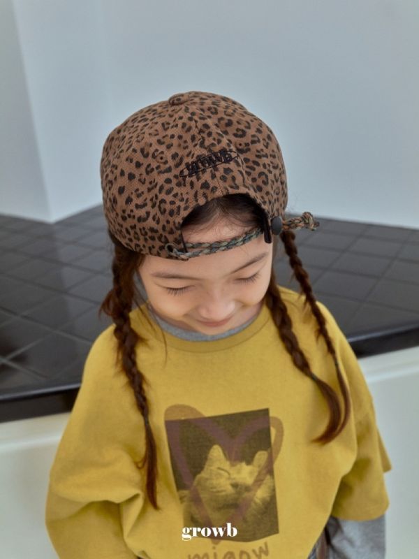 編織繩可調節棒球帽 韓國童裝,男童秋裝,中性童裝,韓系童裝推薦,2025秋季童裝,韓國男童新款,中性風男童穿搭,秋季男童服飾推薦,小男友穿搭