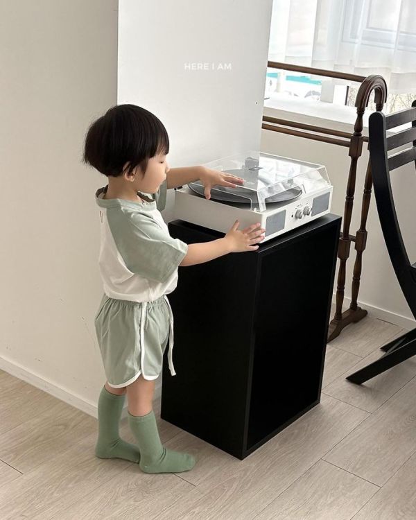 可愛雙色運動套裝 韓國童裝,男童夏裝,中性童裝,童裝推薦,2026夏季童裝,男童穿搭,韓系童裝,中性穿搭,韓國代購