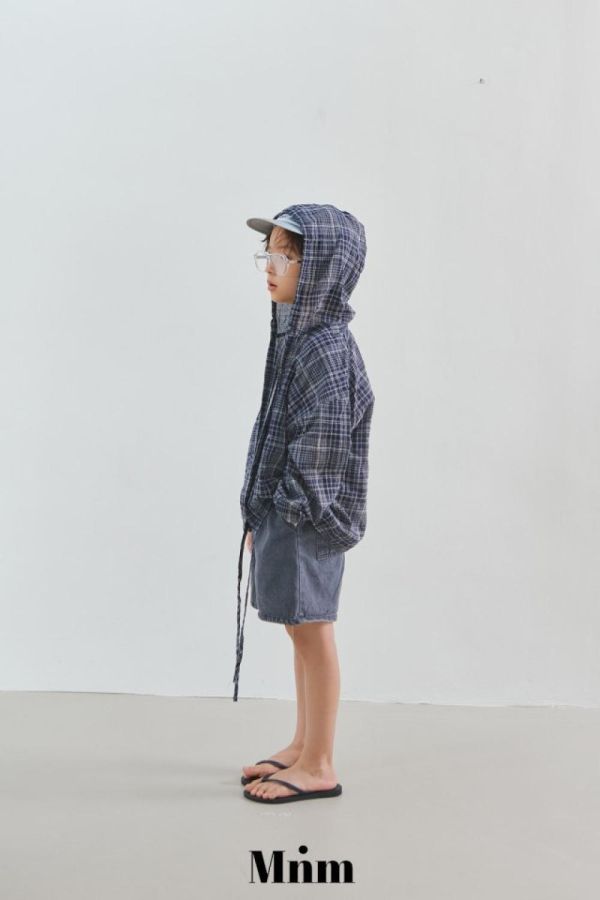 百搭款A字牛仔短褲 韓國童裝,男童夏裝,中性童裝,童裝推薦,2026夏季童裝,男童穿搭,韓系童裝,中性穿搭,韓國代購