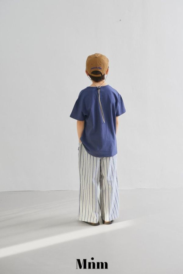 渡假風直條紋休閒長褲 韓國童裝,男童夏裝,中性童裝,童裝推薦,2026夏季童裝,男童穿搭,韓系童裝,中性穿搭,韓國代購
