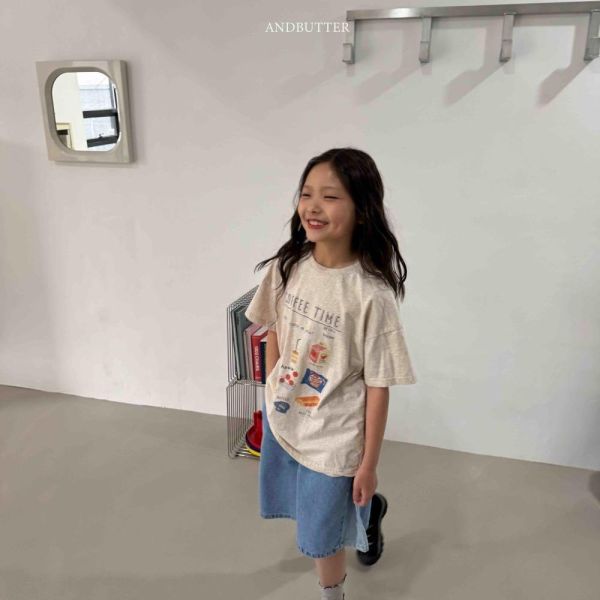 下午茶插圖短袖上衣 韓國童裝,男童夏裝,中性童裝,童裝推薦,2026夏季童裝,男童穿搭,韓系童裝,中性穿搭,韓國代購