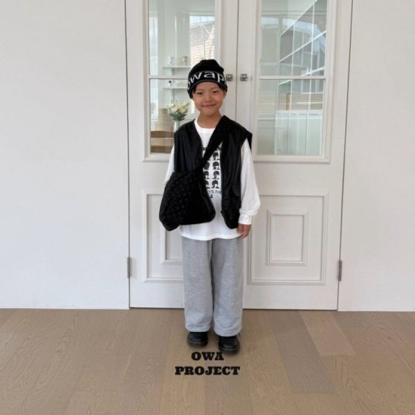 舒服棉可縮口運動長褲 韓國童裝,男童秋裝,中性童裝,韓系童裝推薦,2025秋季童裝,韓國男童新款,中性風男童穿搭,秋季男童服飾推薦,小男友穿搭