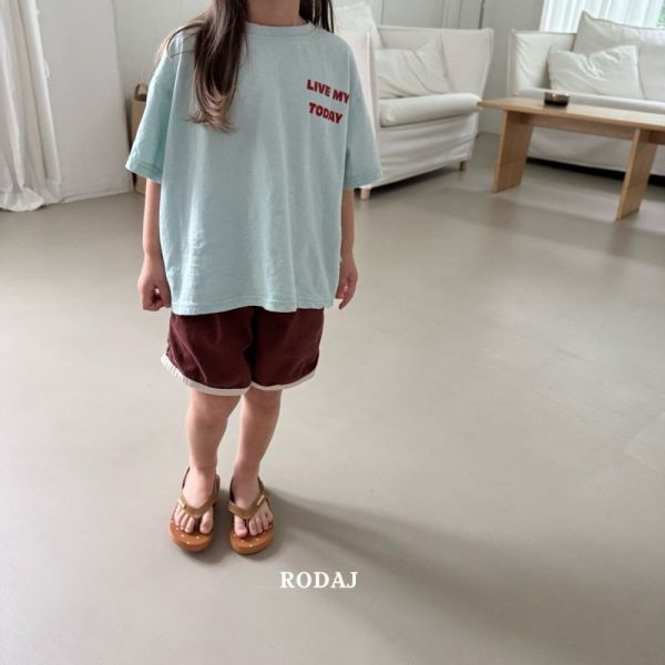 LIVE MY TODAY短袖上衣 韓國童裝,質感童裝,童裝推薦,韓系風格,男女童裝,韓風穿搭,韓國代購,韓國空運,親子穿搭