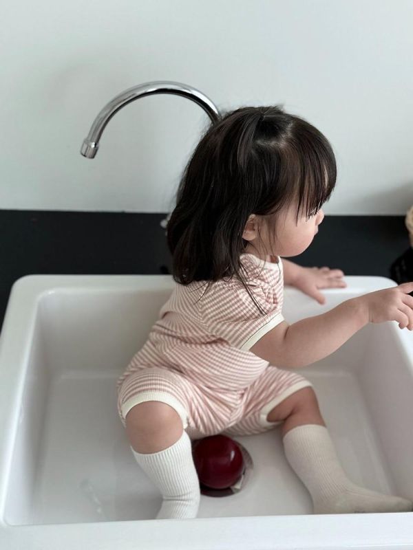 條紋鬆餅格居家服套裝 韓國童裝,男童夏裝,中性童裝,童裝推薦,2026夏季童裝,男童穿搭,韓系童裝,中性穿搭,韓國代購