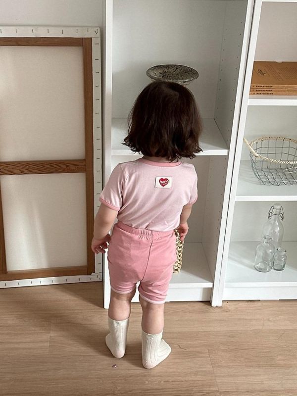 可愛配色莫代爾棉家居服套裝 韓國童裝,男童夏裝,中性童裝,童裝推薦,2026夏季童裝,男童穿搭,韓系童裝,中性穿搭,韓國代購