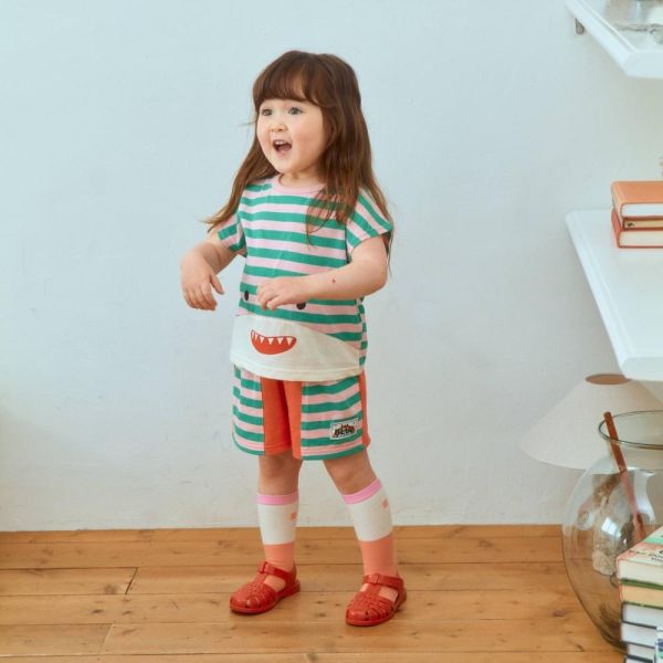 繽紛拼接條紋棉短褲 韓國童裝,男童夏裝,中性童裝,童裝推薦,2026夏季童裝,男童穿搭,韓系童裝,中性穿搭,韓國代購