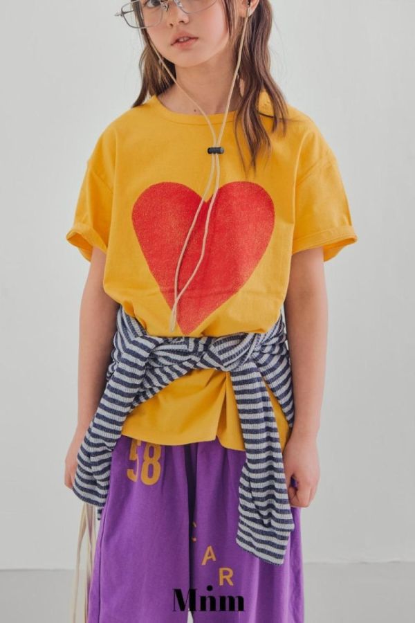 愛心兔兔短袖上衣 韓國童裝,男童夏裝,中性童裝,童裝推薦,2026夏季童裝,男童穿搭,韓系童裝,中性穿搭,韓國代購