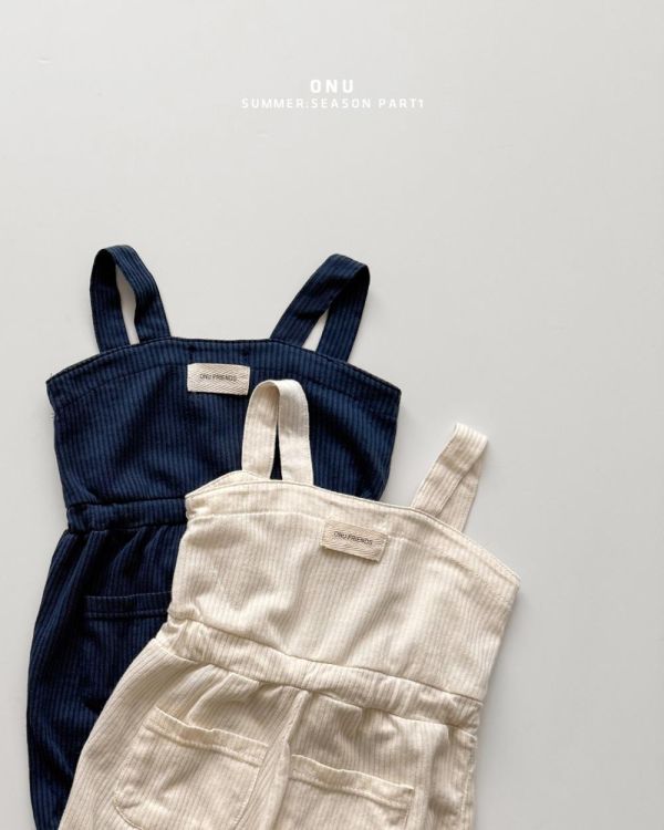 抽繩背心吊帶連身短褲 韓國童裝,男童夏裝,中性童裝,童裝推薦,2026夏季童裝,男童穿搭,韓系童裝,中性穿搭,韓國代購