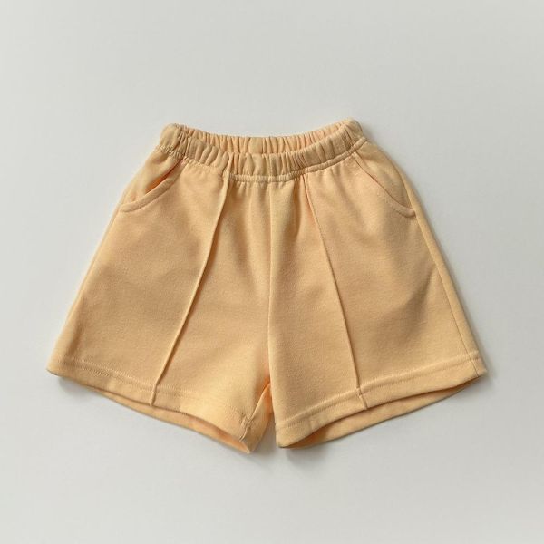 多色中線運動短褲 韓國童裝,男童夏裝,中性童裝,童裝推薦,2026夏季童裝,男童穿搭,韓系童裝,中性穿搭,韓國代購