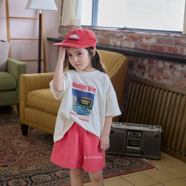 美國公路照片短袖上衣 韓國童裝,男童夏裝,中性童裝,童裝推薦,2026夏季童裝,男童穿搭,韓系童裝,中性穿搭,韓國代購