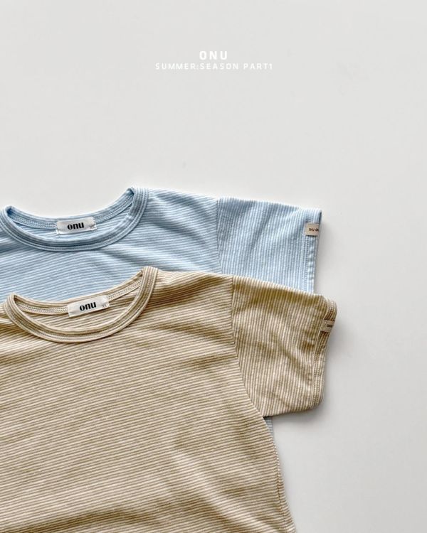 基礎條紋短袖上衣 韓國童裝,男童夏裝,中性童裝,童裝推薦,2026夏季童裝,男童穿搭,韓系童裝,中性穿搭,韓國代購