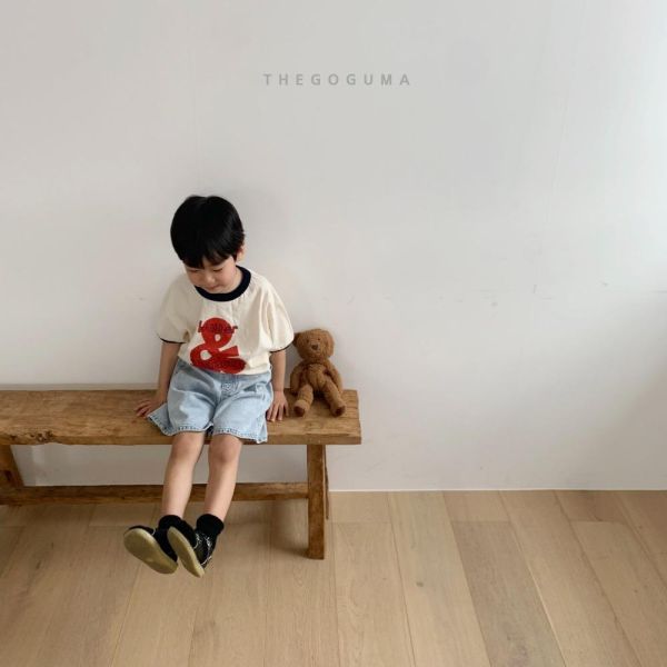 復古刷色牛仔五分短褲 韓國童裝,男童夏裝,中性童裝,童裝推薦,2026夏季童裝,男童穿搭,韓系童裝,中性穿搭,韓國代購