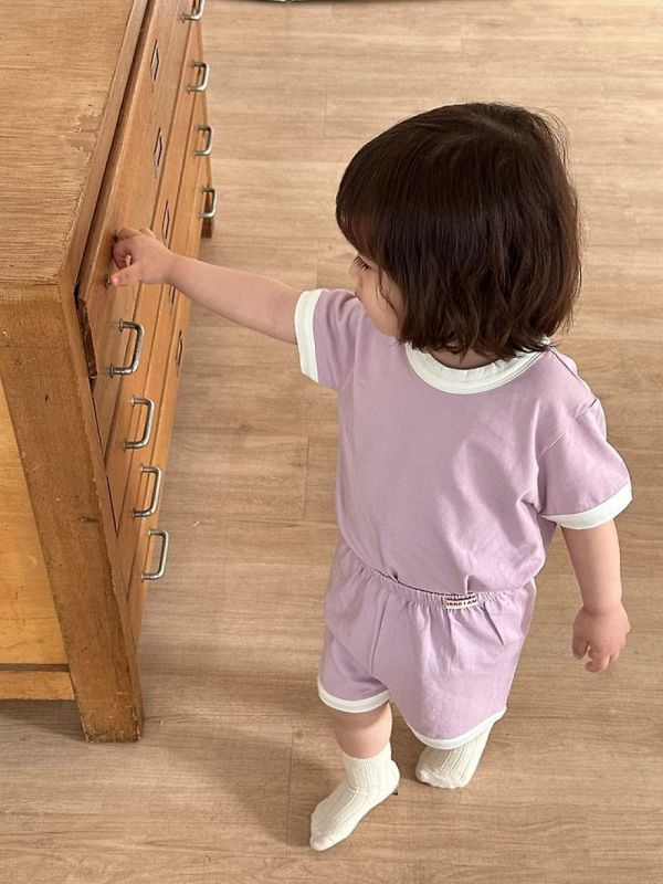 滾邊素色居家服套裝 韓國童裝,男童夏裝,中性童裝,童裝推薦,2026夏季童裝,男童穿搭,韓系童裝,中性穿搭,韓國代購