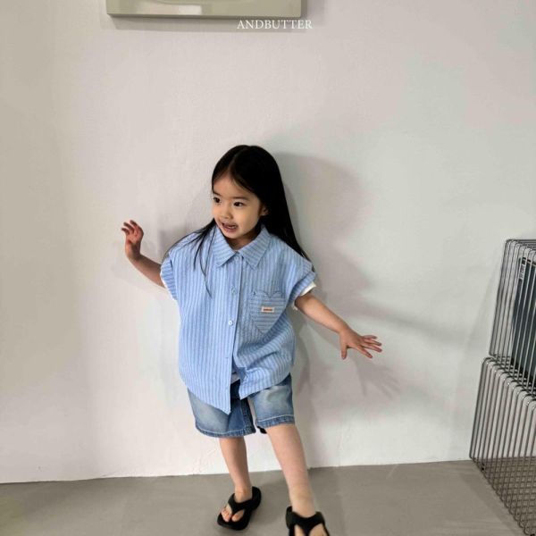 愛心口袋直紋翻領短袖襯衫 韓國童裝,男童夏裝,中性童裝,童裝推薦,2026夏季童裝,男童穿搭,韓系童裝,中性穿搭,韓國代購
